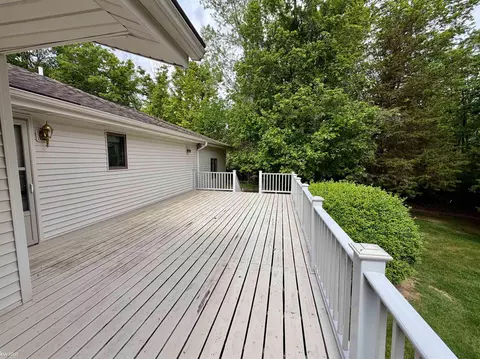 Exterior - 7432 River, Flushing, MI 48433 photo 5 of 16