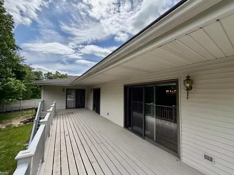 Exterior - 7432 River, Flushing, MI 48433 photo 6 of 16
