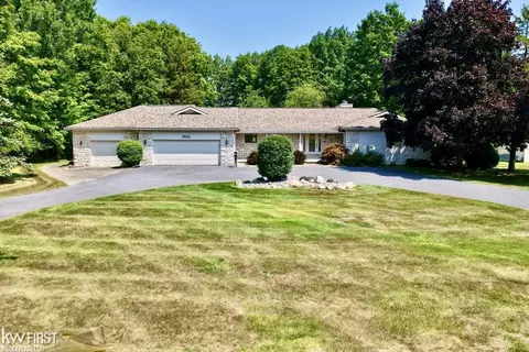 Exterior - 7432 River, Flushing, MI 48433 photo 2 of 20