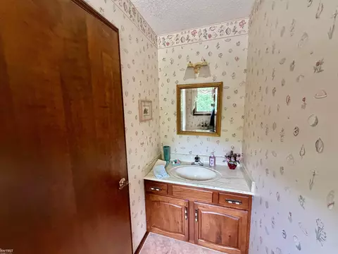 Bath - 7432 River, Flushing, MI 48433 photo 1 of 8