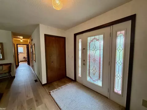 Entry Way - 7432 River, Flushing, MI 48433 photo 1 of 6