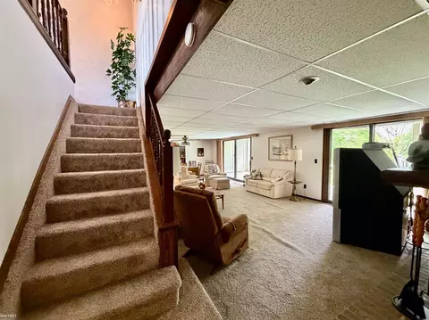 Living - 7432 River, Flushing, MI 48433 photo 4 of 7
