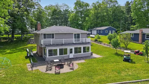 86804 60th, Decatur, MI 49045