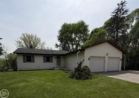 4063 N N Riv, Fort Gratiot, MI 48059
