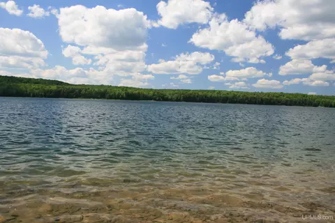 tbd Smoky Lk, Stambaugh, MI 49935