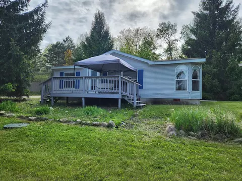 917 Chappel Dm, Gladwin, MI 48624