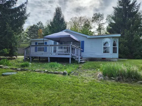 917 Chappel Dm, Gladwin, MI 48624
