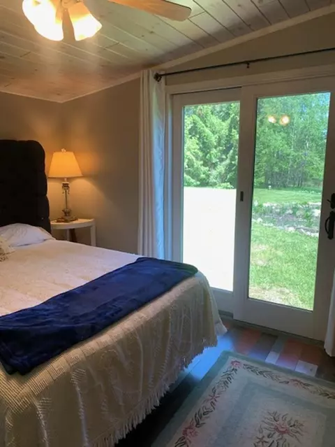 Bedroom - 917 Chappel Dm, Gladwin, MI 48624 photo 1 of 4