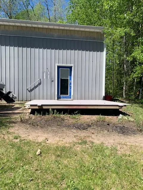 Exterior - 917 Chappel Dm, Gladwin, MI 48624 photo 6 of 10