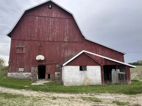 Exterior - 2699 Dutcher, Gladwin, MI 48624 photo 4 of 13