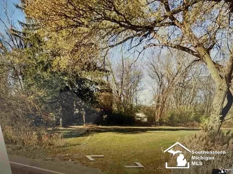 30938 Ecorse, Romulus, MI 48174 photo 2