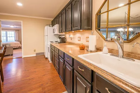 Kitchen - 4460 Queens, Gladwin, MI 48624 photo 7 of 7
