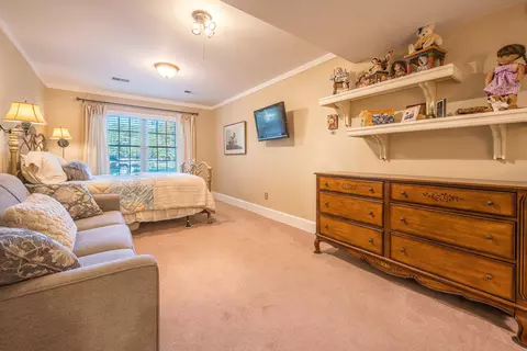 Bedroom - 4460 Queens, Gladwin, MI 48624 photo 6 of 10
