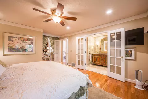 Bedroom - 4460 Queens, Gladwin, MI 48624 photo 4 of 10