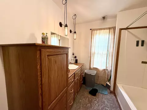 Bath - 3870 N M 30, Gladwin, MI 48624 photo 8 of 9