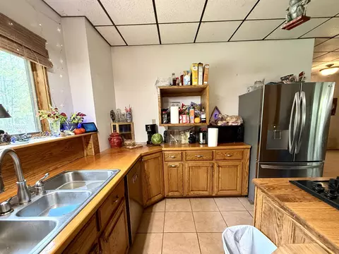 Kitchen - 3870 N M 30, Gladwin, MI 48624 photo 5 of 7