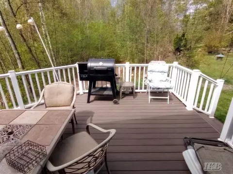 Exterior - 8818 Arnold Lk, Harrison, MI 48625 photo 3 of 6