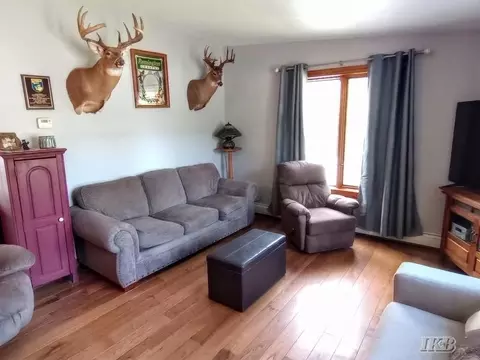 Living - 8818 Arnold Lk, Harrison, MI 48625 photo 1 of 5
