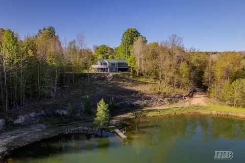 8818 Arnold Lk, Harrison, MI 48625