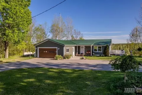 Exterior - 8818 Arnold Lk, Harrison, MI 48625 photo 1 of 6