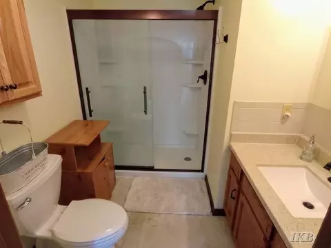 Bath - 8818 Arnold Lk, Harrison, MI 48625 photo 1 of 2