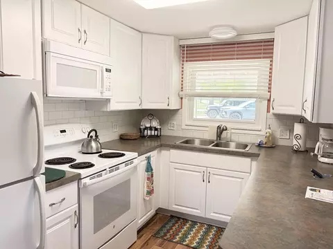 Kitchen - 6505 Swallow, Harrison, MI 48625 photo 3 of 4