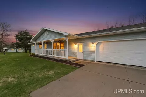 4469 D15, Bark River, MI 49807