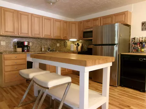 Kitchen - 612 Pine, Harrison, MI 48625 photo 2 of 4