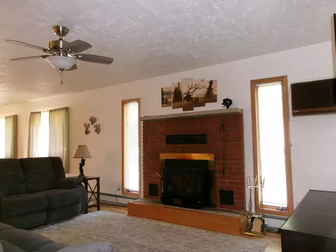 Living - 612 Pine, Harrison, MI 48625 photo 4 of 5
