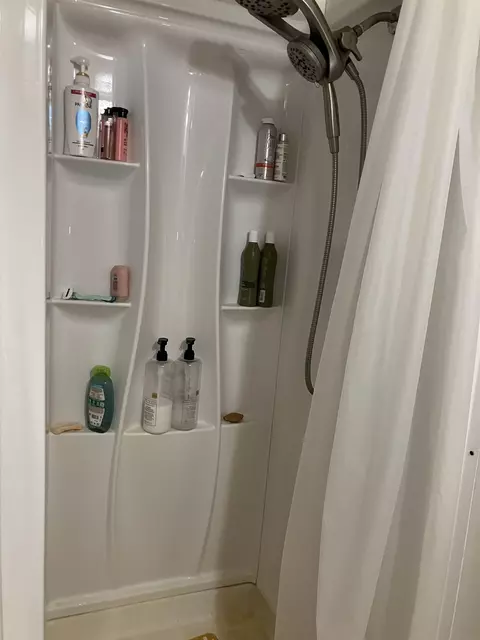 Bath - 2898 Lakeshore, Gladwin, MI 48624 photo 3 of 3