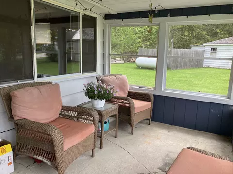 Exterior - 2898 Lakeshore, Gladwin, MI 48624 photo 6 of 6