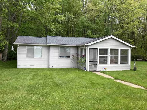 2898 Lakeshore, Gladwin, MI 48624