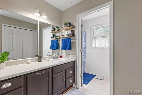 Bath - 6483 Pocklington, Britton, MI 49229 photo 1 of 2