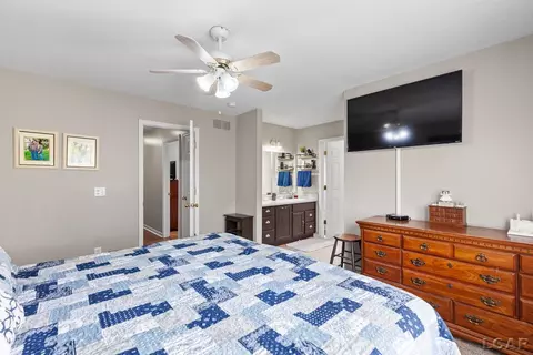 Bedroom - 6483 Pocklington, Britton, MI 49229 photo 3 of 8