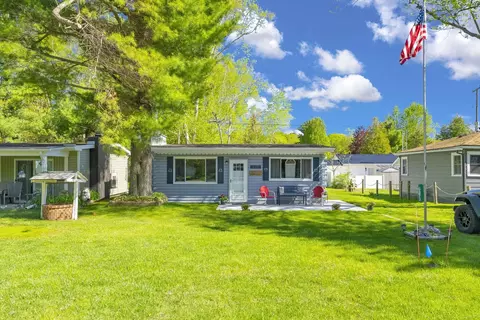 6373 Sunnyside, Deckerville, MI 48427