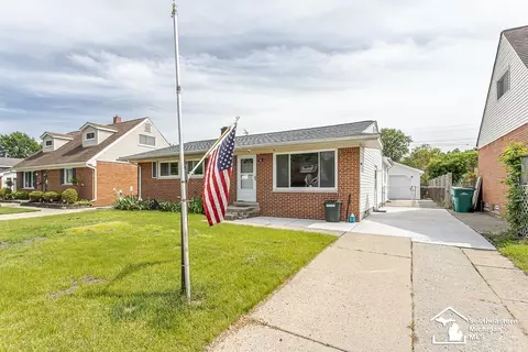 37613 Castle, Romulus, MI 48174