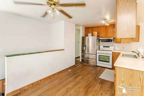 Kitchen - 37613 Castle, Romulus, MI 48174 photo 6 of 7