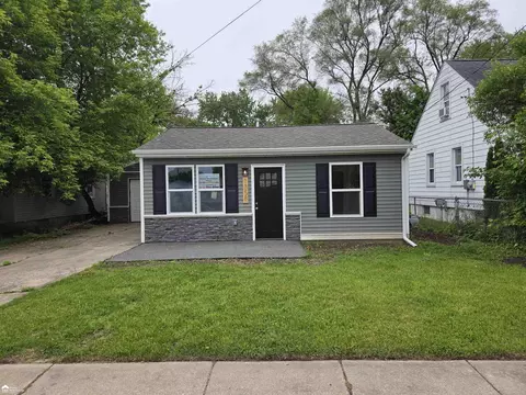 1358 Donovan, Burton, MI 48529
