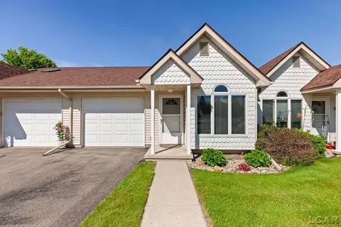 729 Clark #30, Tecumseh, MI 49286