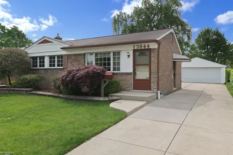 13844 La Chene, Warren, MI 48088