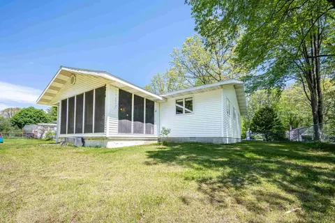 Exterior - 2881 Dean, Harrison, MI 48625 photo 5 of 18