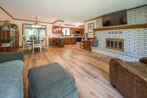 Living - 2881 Dean, Harrison, MI 48625 photo 3 of 5