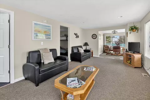 Living - 1861 Park, Sebewaing, MI 48759 photo 2 of 3