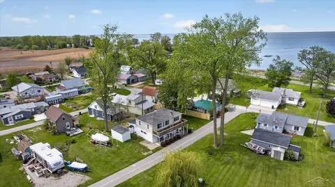 View/Area - 1861 Park, Sebewaing, MI 48759 photo 2 of 9