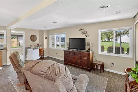 Living - 1861 Park, Sebewaing, MI 48759 photo 1 of 3
