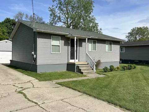 825 S Chestnut, Owosso, MI 48867
