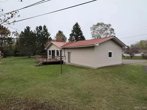 Exterior - 1155 Ninth, Ishpeming, MI 49849 photo 3 of 11