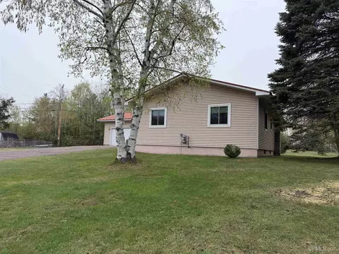 Exterior - 1155 Ninth, Ishpeming, MI 49849 photo 4 of 11
