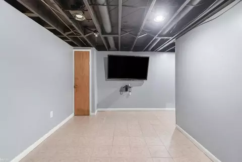 Other - 3626 Easthampton, Flint, MI 48503 photo 8 of 9