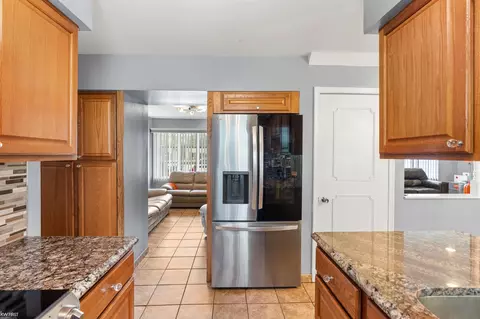 Kitchen - 3626 Easthampton, Flint, MI 48503 photo 5 of 7